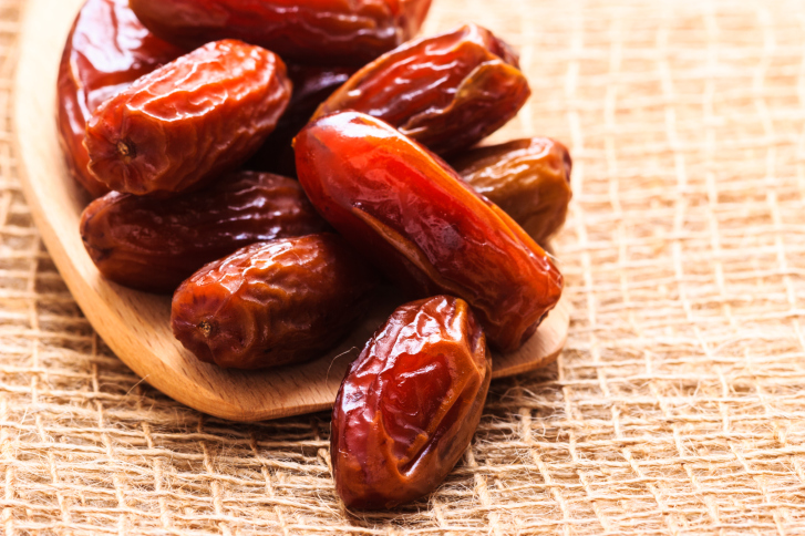 Dates: Nutrition and health bene...