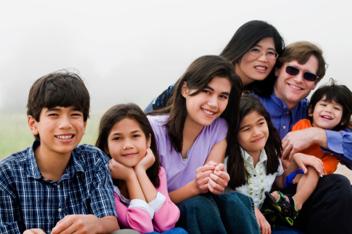 Viruses thrive among big familie...
