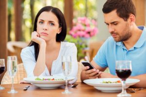Cellphones harm relationships and lead to depression: Study