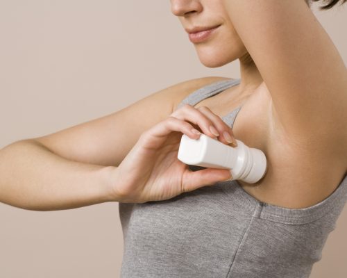 antiperspirant-deodorant-harms-underarm-bacteria-study