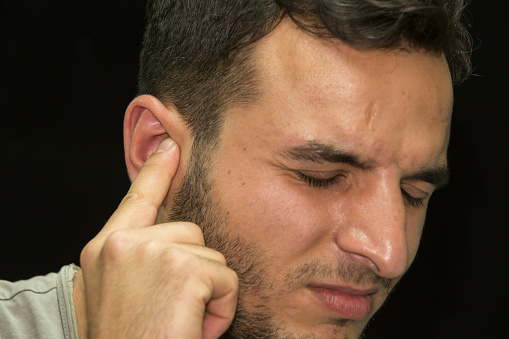 Clogged ears reduce hearing capa...