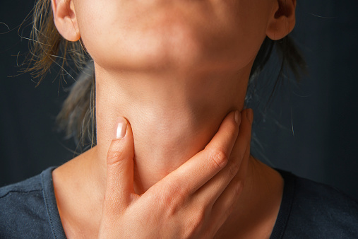 6 Major Causes & Get Rid of Lump Throat