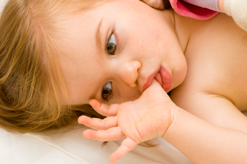 Children biting nails, sucking t...