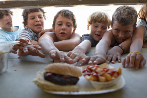 TV ads influence children’s eati...