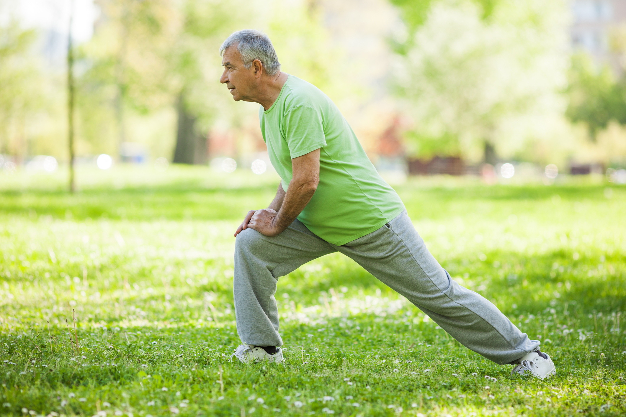 4 ways to build muscle without e...