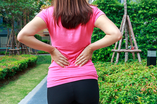 Lower back spasms: Causes, sympt...
