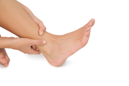 Numbness in foot: Causes, sympto...