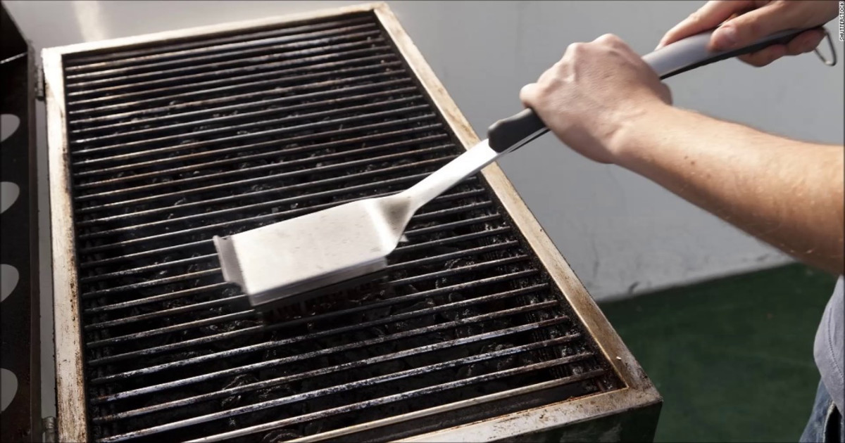BBQ danger Experts not using metal grill brushes