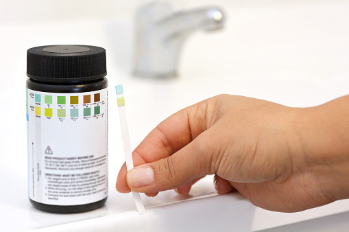 Nitrates in urine: Causes, sympt...