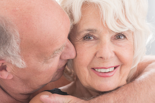 Frequent sex in seniors found to...