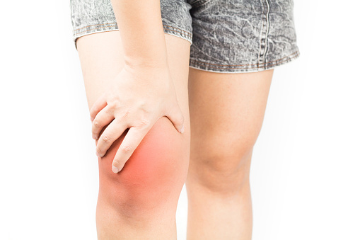 What is knee effusion (water on ...