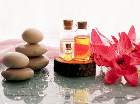 Essential oils for kidney stones