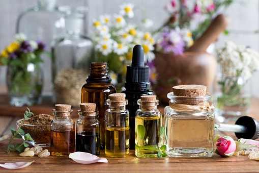 Essential Oils for Age Spots (Li...