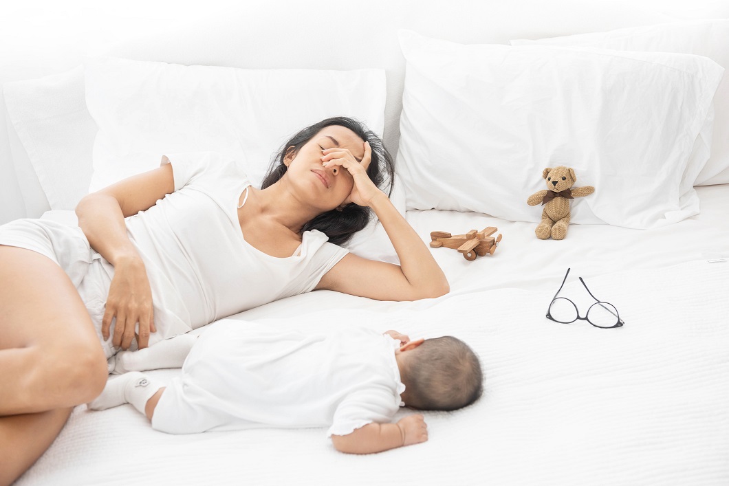 Study Links New Moms’ Sleep Loss...