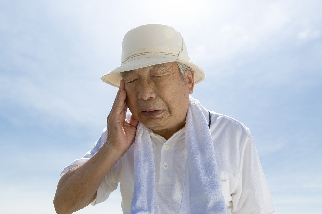 Heat stroke of elderly people who are often in summer